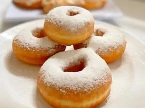 Donat Queen Sahbrina