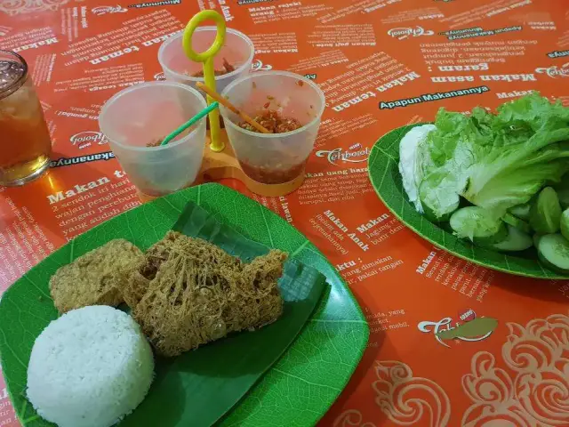 Gambar Makanan Bebek Kremes Bu Uju 7