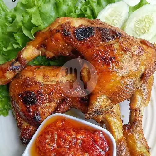 Gambar Makanan Ayam Goreng & Bakar Rizky, Babakan Baru Bandung 13