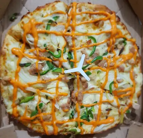 Gambar Makanan Domino's Pizza 5