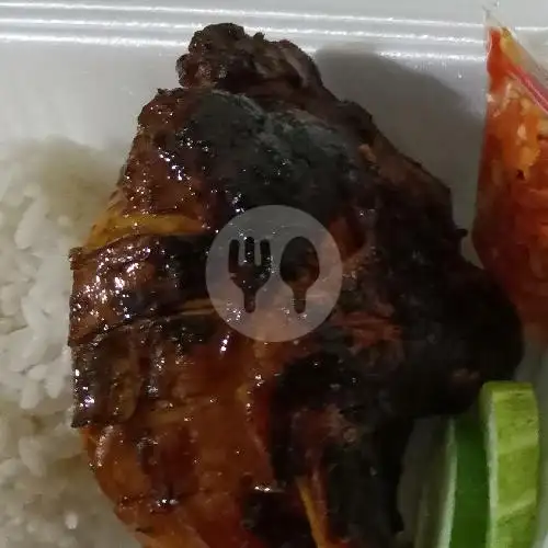 Gambar Makanan Ayam Kremes dan Ayam Bakar Rien, Cilodong 6