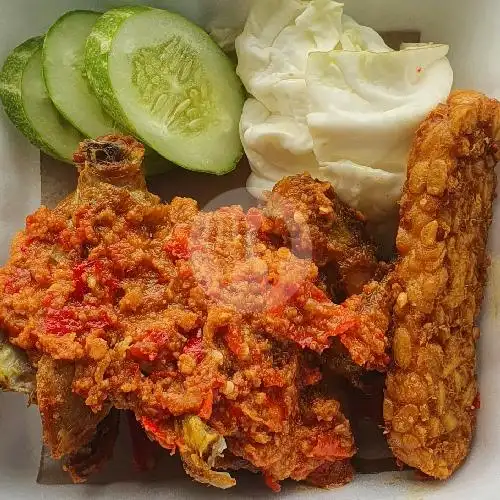 Gambar Makanan Ayam Geprek Sambal Mede Dhedhe, Griya Lopang Indah 8