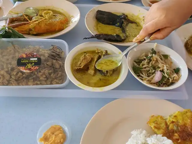 Itik Salai Masthar Nilai Food Photo 9