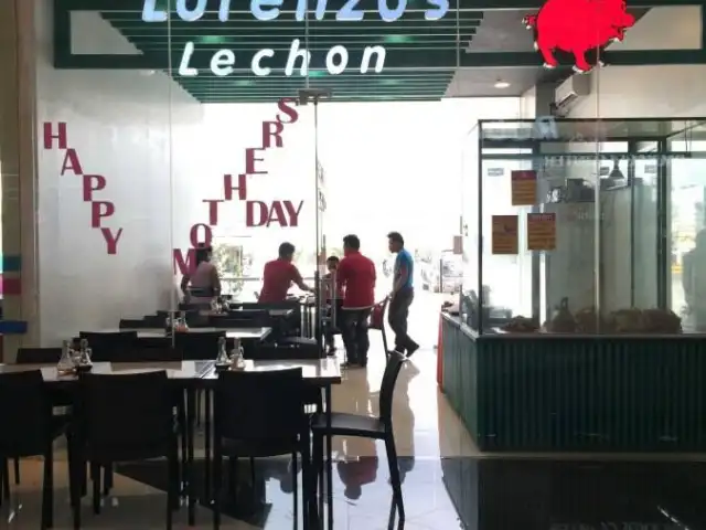 Lorenzo's Lechon Food Photo 7