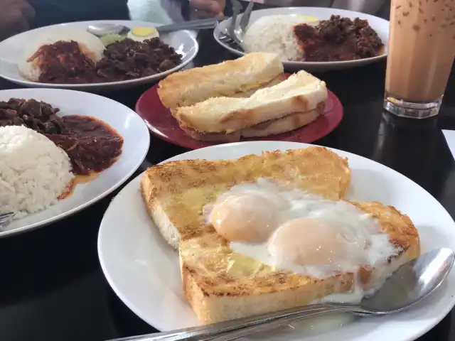 Nasi Lemak Dan Roti Bakar Arang Food Photo 8