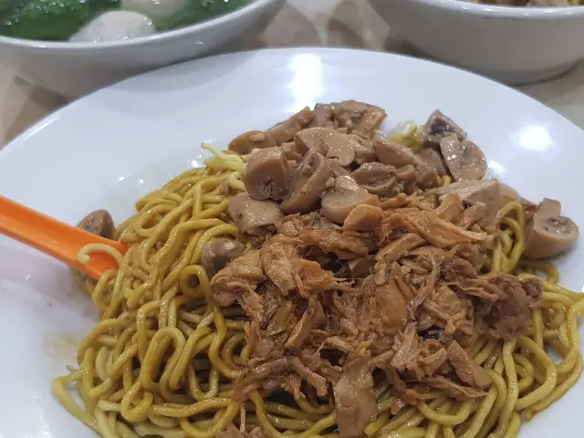 Bakmie Aloi