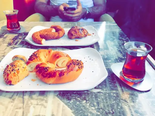 Petek Pastanesi Demorkasi Şubesi'nin yemek ve ambiyans fotoğrafları 2