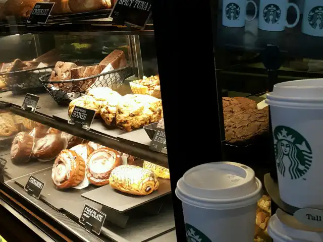 Gambar Makanan Starbucks 15