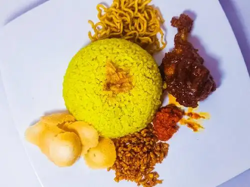 NASI KUNING AYAM KAMPUNG