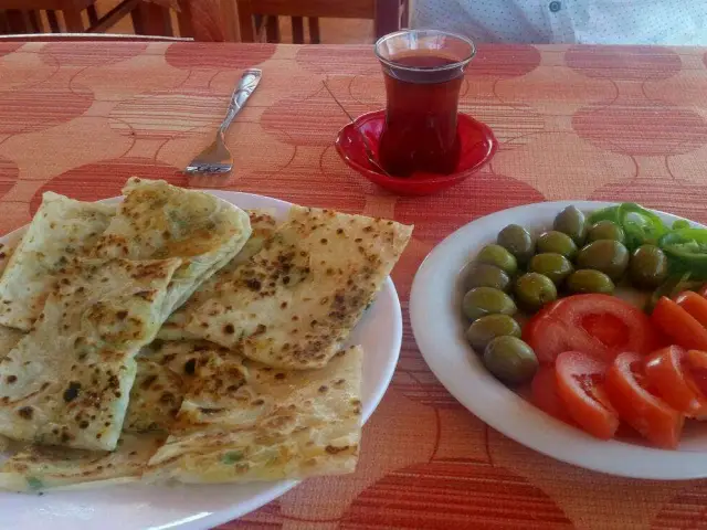 Şahin Tepesi Dinlenme Tesisleri'nin yemek ve ambiyans fotoğrafları 2