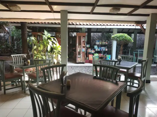 Gambar Makanan Inns Restaurant 9