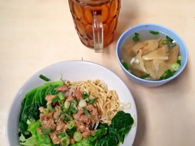 Gambar Makanan Bakmi Ayam Bangka Keriting 8