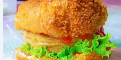 Burger Crispy Auliya, Medan Perjuangan