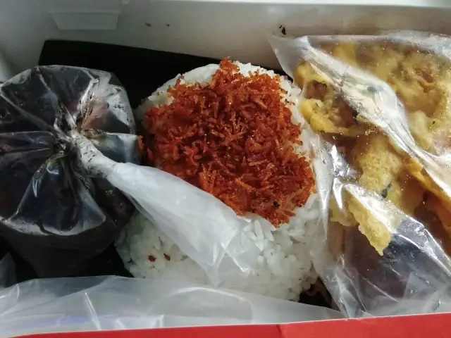 Gambar Makanan Nasi Cumi Hitam Madura Pak Kris 3