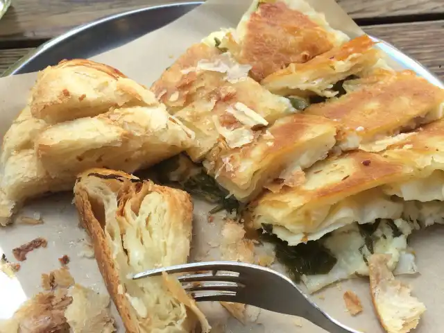 Kadıköy Merkez Börekçisi'nin yemek ve ambiyans fotoğrafları 14