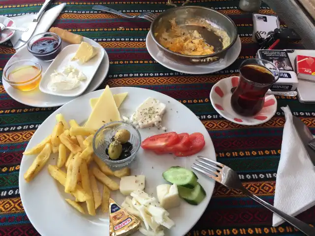 Cafe Cin’s'nin yemek ve ambiyans fotoğrafları 2