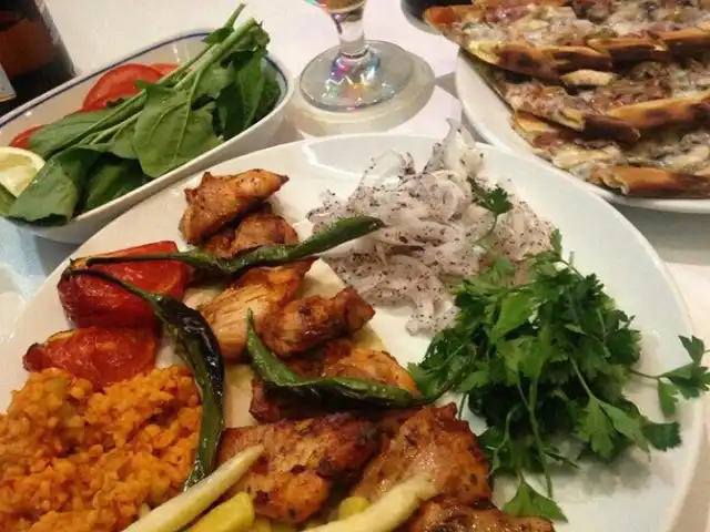 Ibrahimli Selale Cafe Restaurant'nin yemek ve ambiyans fotoğrafları 1