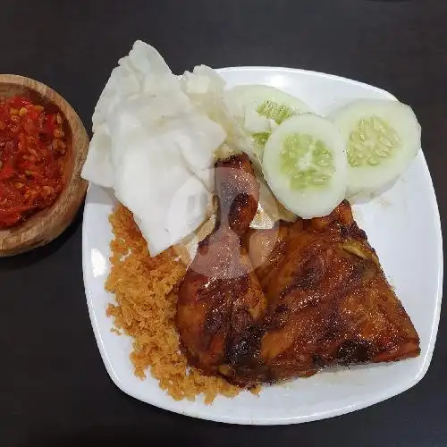 Gambar Makanan Ayam Rendang Pak Gus, Kelapa Hybrida 15