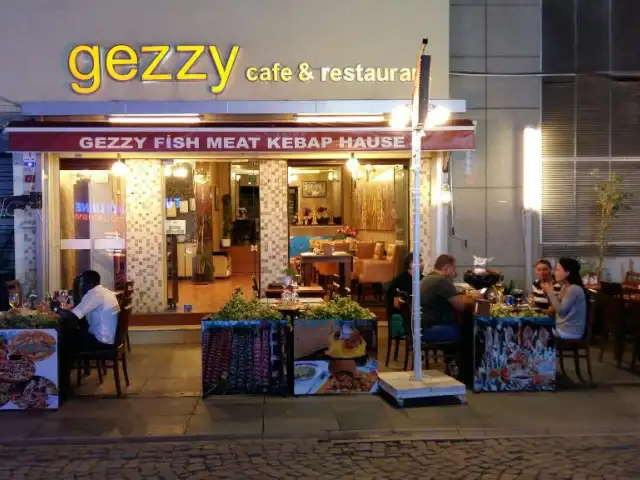 Gezzy Cafe & Restaurant'nin yemek ve ambiyans fotoğrafları 11