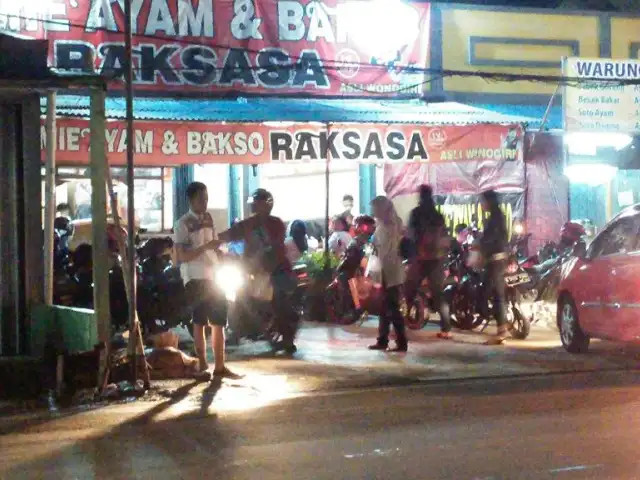 Gambar Makanan Bakso Dan Mie Ayam Raksasa 5