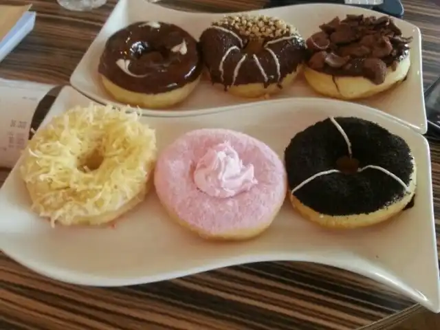 Gambar Makanan Mokko Donut & Coffee 12