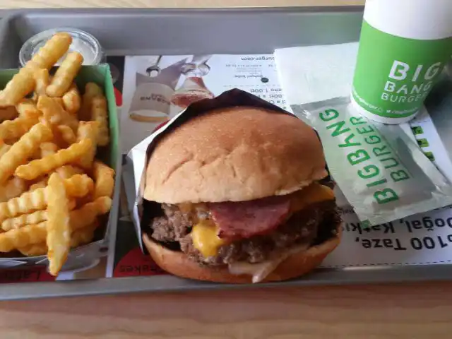 Big Bang Burger'nin yemek ve ambiyans fotoğrafları 13