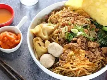 MIE AYAM BAKSO SEDAP MANTAP