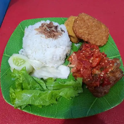 Gambar Makanan Ayam Penyet Sambal Ijo Ma'E, Kebon Jeruk 5