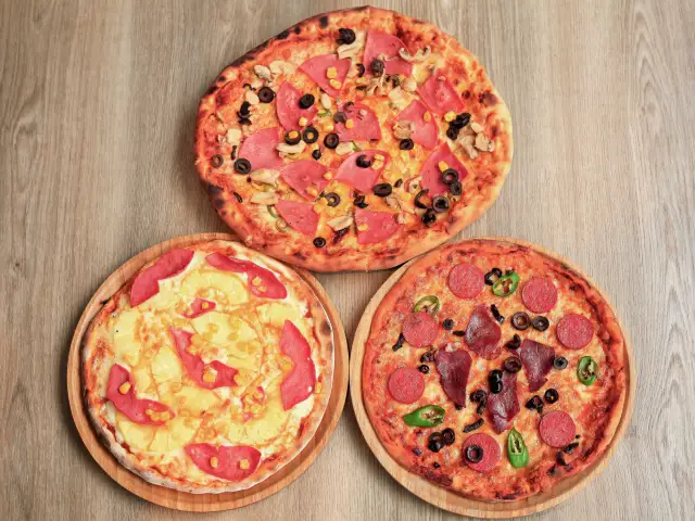 Pizza Pisa'nin yemek ve ambiyans fotoğrafları 1