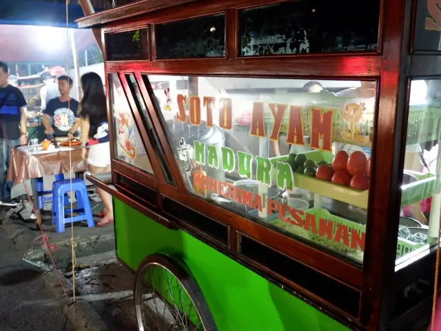 Gambar Makanan Sate dan Soto Puri Haji Umar 3