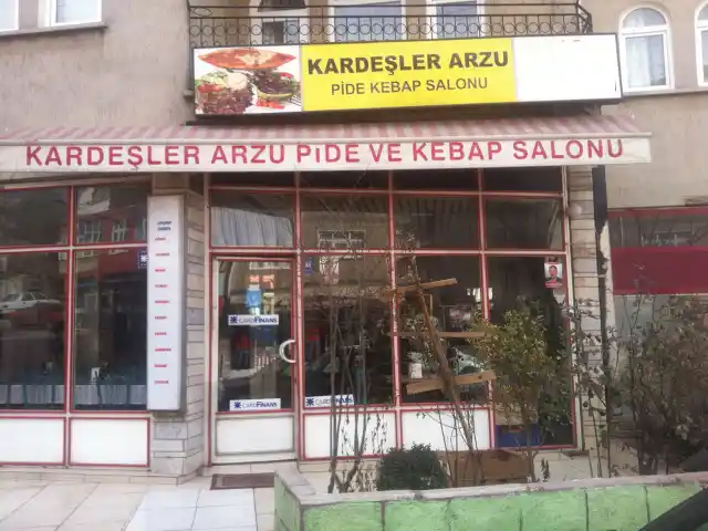 Kardeşler Arzu Pide ve Kebap'nin yemek ve ambiyans fotoğrafları 2