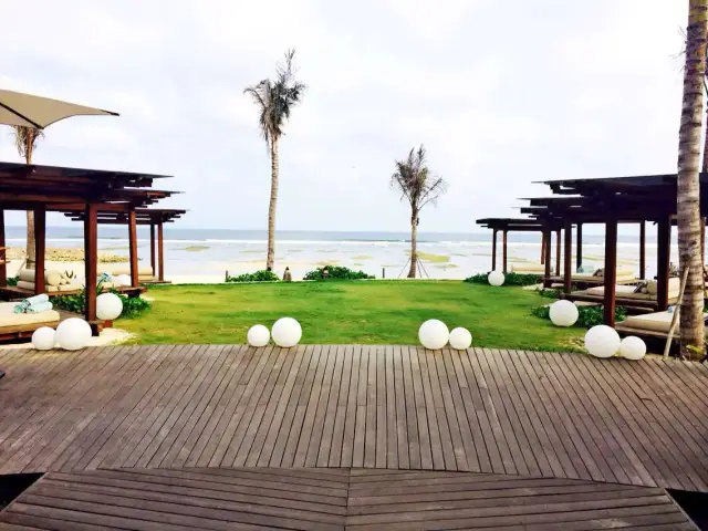 Gambar Makanan Breezes Tapas Lounge - The Ritz-Carlton Bali 7