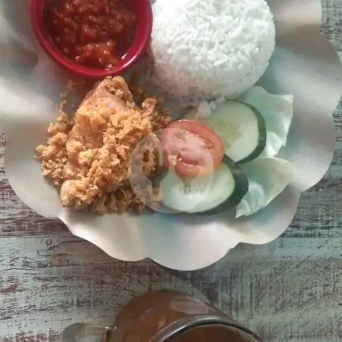 Gambar Makanan Nasi Ayam Goreng Geprek Kremes Bakar Lalapan Bu Wulan, Kerobokan 9