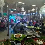 E & M Lutong Bahay Food Photo 2