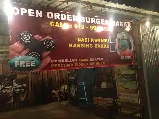 Aniq Burger Bakar