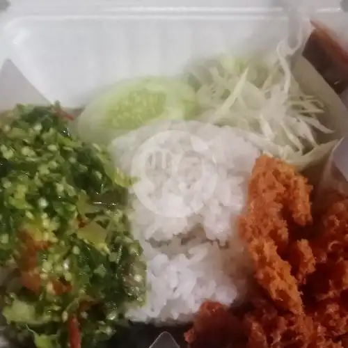 Gambar Makanan Warung Nasi Putra Minang Ayam Penyet Pringgan, Sei Tuntung Baru 3