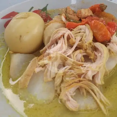 Gambar Makanan Lontong Opor Simbah, Janti 2