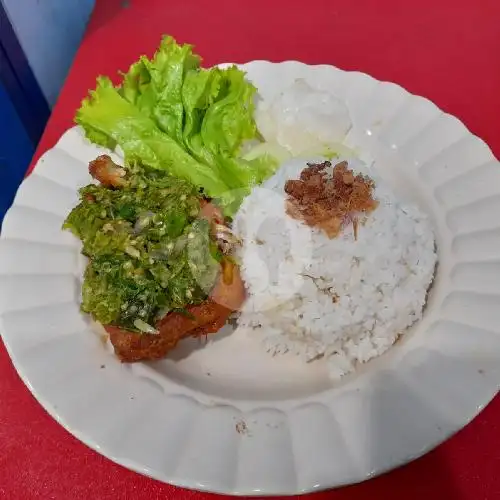 Gambar Makanan Ayam Geprek Mbak Tini 11