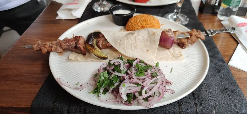 Mayfair Kebab House'nin yemek ve ambiyans fotoğrafları 14