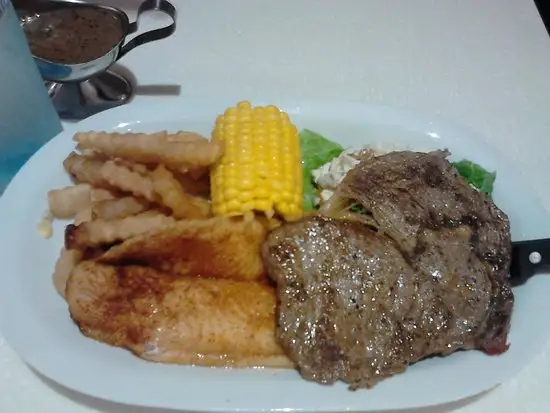 Breeks Cafe Food Photo 1