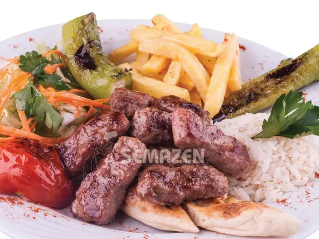 Semazen Döner & Cafe'nin yemek ve ambiyans fotoğrafları 5