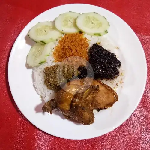 Gambar Makanan Bebek Goreng Jaya Eva Madura 18