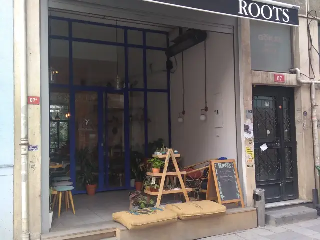 Roots Café & Botanique'nin yemek ve ambiyans fotoğrafları 5