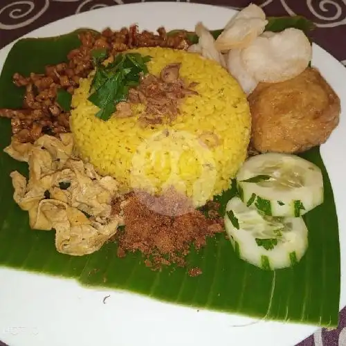 Gambar Makanan Dapoer Nasi Kuning Yu Nanik  5