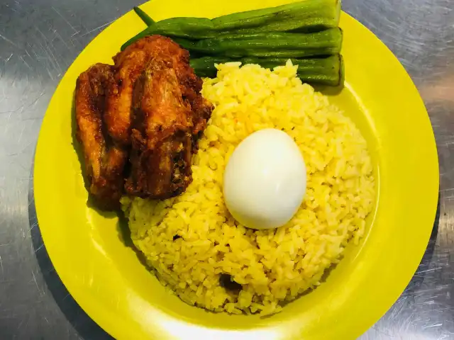 Nasi Lemak Royale Jalil