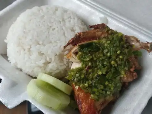 AYAM JEJEUK(PENYET) DAN SOTO CEU AAM