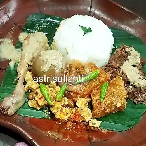 Gambar Makanan Gudeg Bu Tjitro & Bakpia Kumalasari, Kelapa Gading 15