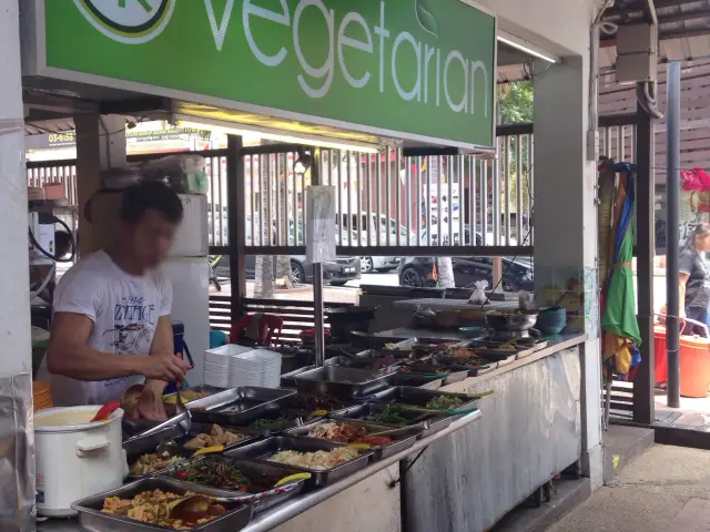 N10 - Vegetarian - Neighbourhood Food Court Food Photo 3