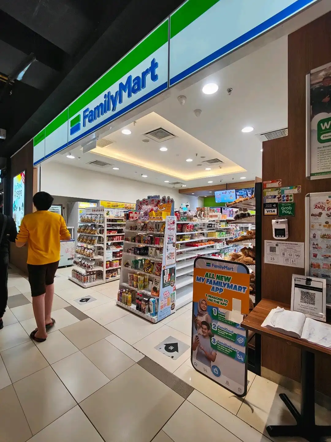 FamilyMart MyTown