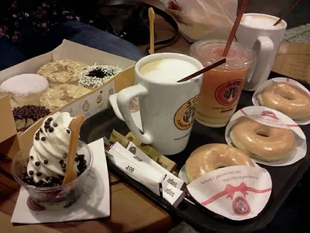 J.CO Donuts & Coffee Food Photo 12